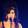 amy-winehouse-some-unholy-war-live-at-shepherd-s-bush-empire-2007-candysays