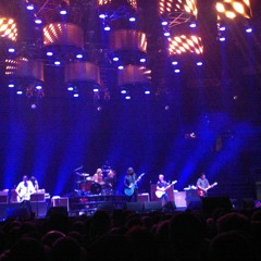Foo Fighters - Let It Die (Columbus, 9-22-11)