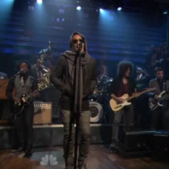 “Roots Rock Reggae” - Lenny Kravitz with The Roots. (live)
