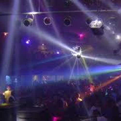 TeChNo NonStoP>>>rEdBull KicK sOng