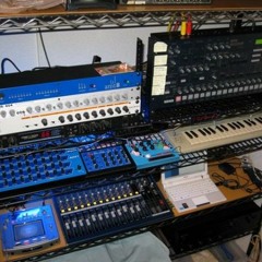 "Gershon Kingsley Popcorn" to "KORG M01" was played.