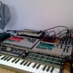 sunday_impro with nefeli walking undercover