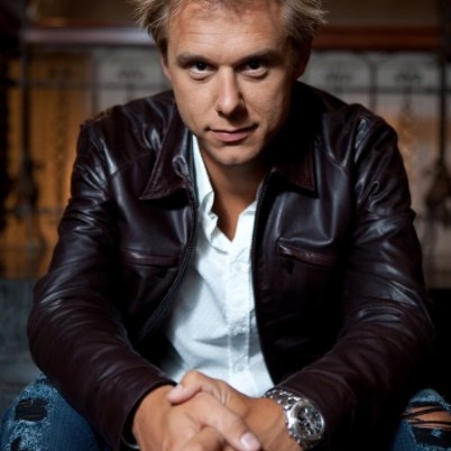 Armin Van Buuren - Live at Space (Ibiza) 09-07 ~ 2011