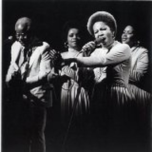 The Staple Singers | For What It's Worth (Live)