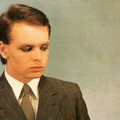 BOMB EVERYONE vs Gary Numan M.E