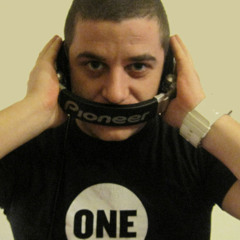 Marcus Meinhardt VS. Outwork feat. Mr.Gee - Electro ( DJ M Camp 2011 Mash Up )