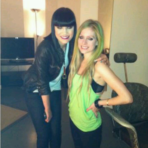 Avril Lavigne vs. Jessie J. - Wish You Were A Price Tag (Mashup)
