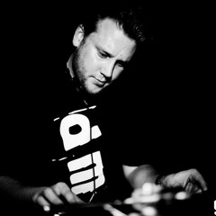 Pinch - Swish (Distance Rmx)