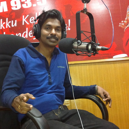 Santhosh Pandit in 93.5 Red Fm  Red carpet