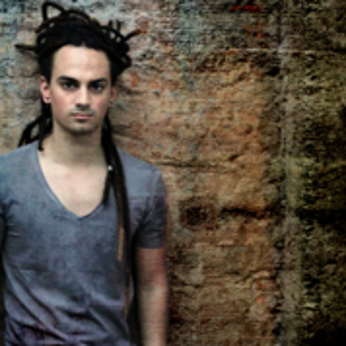 Move Your Feet (vinyl exclusive edit)