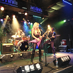 LA VELVET on the Radio! KBER FM 101.1!