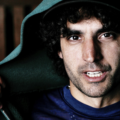 Kraddy - Into The Labyrinth (Original Mix)