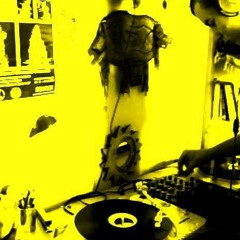 WeeDaTeK-IrIe ReVoLtEK