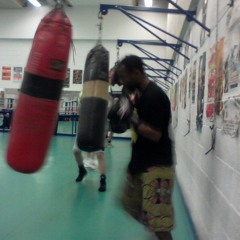 On s defend comme on peut ft Sarah.D