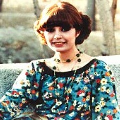 نلی - عروسک شکسته