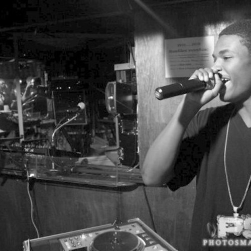 FOLLOW ME @DJTRIPLEM "DJ TRIPLE M PART GROVE ST PARTY LIVE"