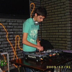 CaDDe vs Orhan - Hangi Can (CaDDemix)www.caddemix.net