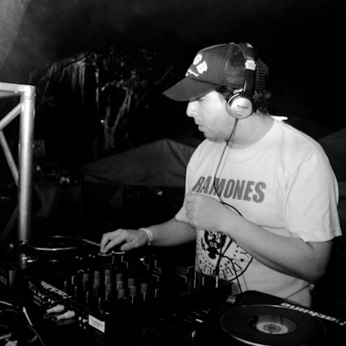 DJ -ROMANE-LIVE SET 4 LA FÊTE DE LA MUSIQUE 2011