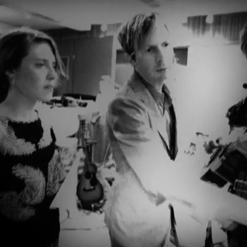 Feist - How Come You Never Go There (Beck Remix)