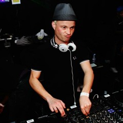 [FREE] King Yoof's 2011 Xmas Mix (Nu-Jungle-Dubstep-Bass-Raggae-Dub)