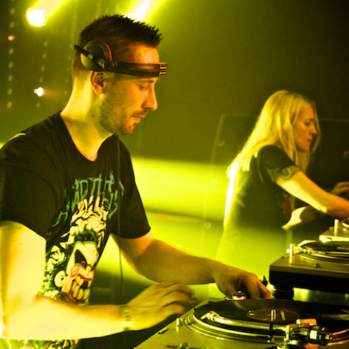 Miss Djax & Mike Drama 4 deck set - Time Warp Holland 2011