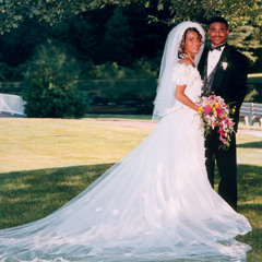 i can seee u in  a weddin dress