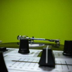 Dj-MetD - Drum 'n Bass Through The Speakers!