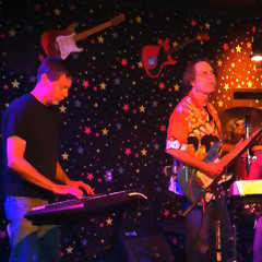 Fyrst Tryp at Dan Electro's Guitar Bar Part 1