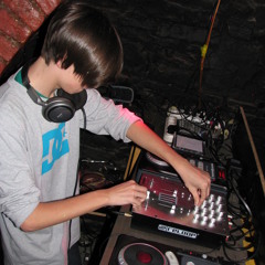 Mikeeming #2 Yam Yam Suckin Bitch! - mixing by Mike eM! (2011-12-28)