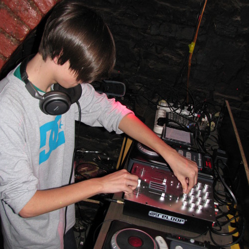 Mikeeming #2 Yam Yam Suckin Bitch! - mixing by Mike eM! (2011-12-28)