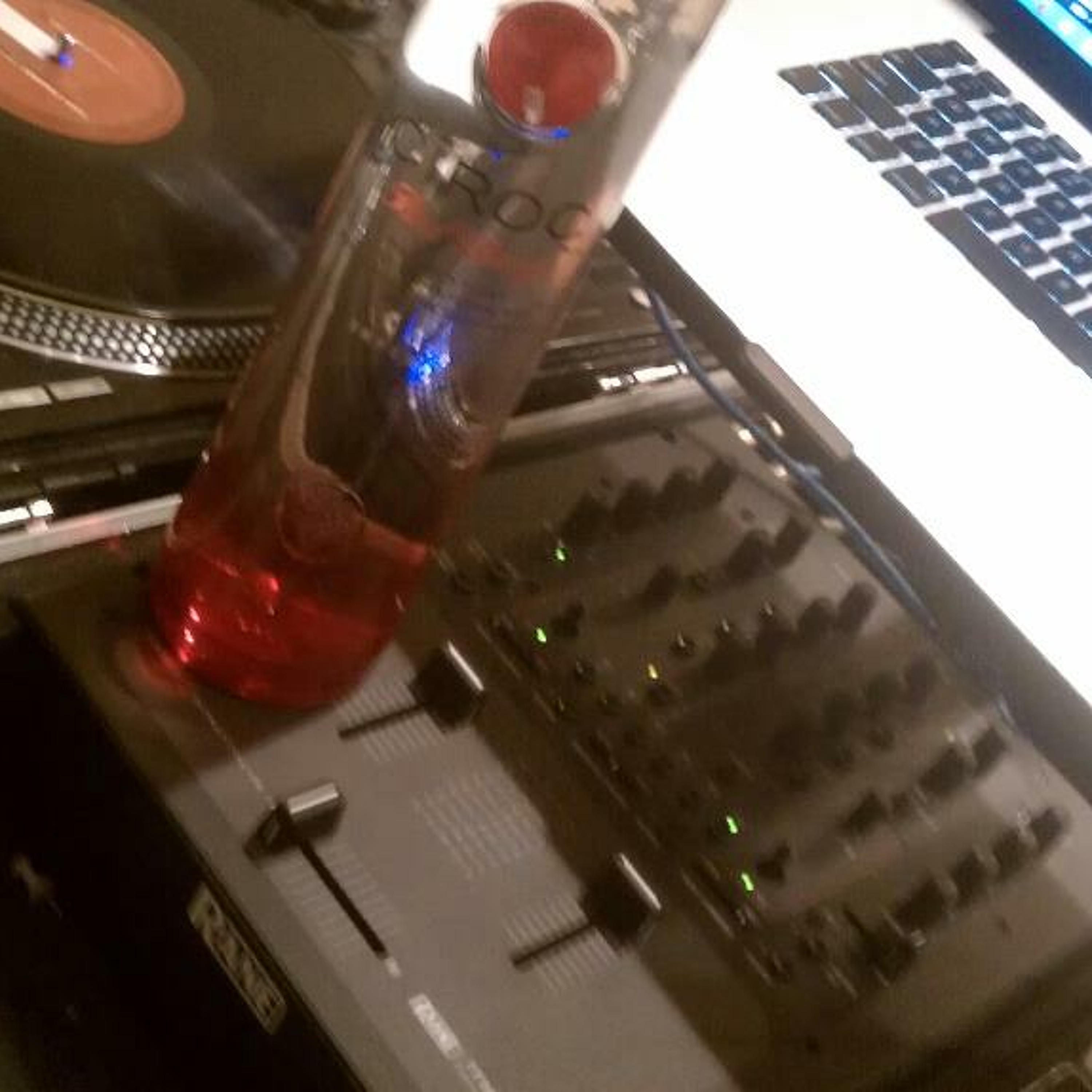 (LIVE RECORDING) HAPPYNEWYEAR2012 LIVE MIX @THECUTCAFE episode artwork
