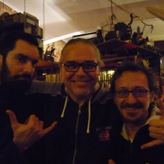 Bush Doctorz - medley: Redemption Song/Jokerman