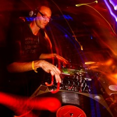 DJ TRAFFX - A New Direction - électro tek demo