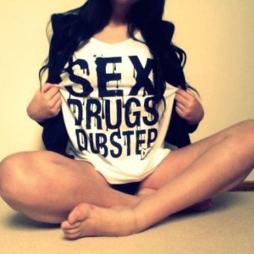 GreyFoxxx-Tremors [FREE DOWNLOAD]