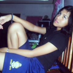 France, Phoebe and Ronah - Moves like Jagger