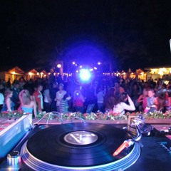 Retro mix - Mixed by Davelogan