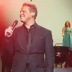 Luis Miguel - Boleros Medley (Todo o nada, Sabor a mi & Sin ti @ Live Las Vegas September 17th, 2011