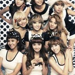 Girls' Generation 소녀시대 - Hoot 훗 by Robotaki Remix