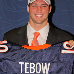 Tebow's duddy
