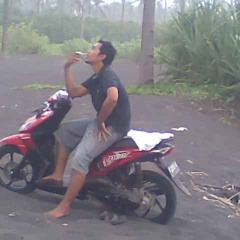 Candra Bayu - Ngelali