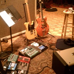 Middle of Everywhere - Joel Levi