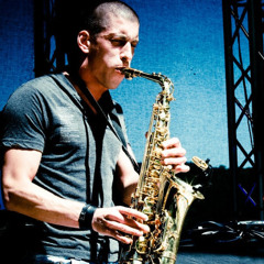 Live Sir Charles Sax Performer @ Ixo Club , Liège (BE) I Need a miracle 2011
