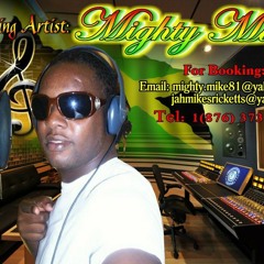 Mighty mike bass on di trevble