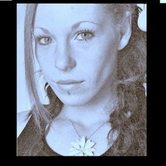 Fast Fuse - Kasabian ( Live Rec - Cover by Toni Canning )