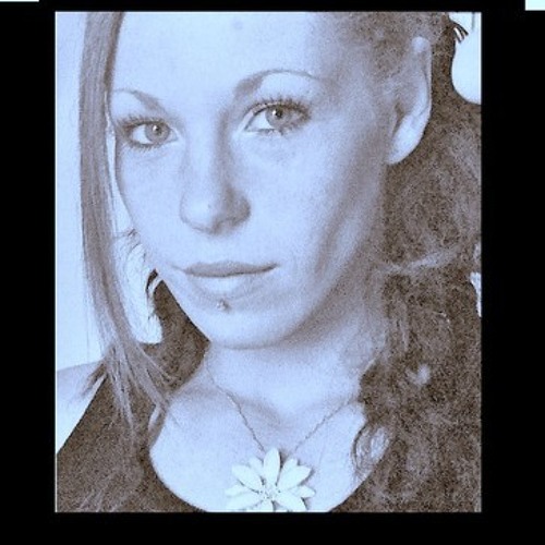 Fast Fuse - Kasabian ( Live Rec - Cover by Toni Canning )