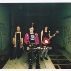 Teasing LuLu Theme Tune