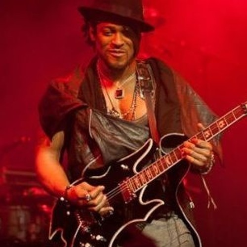 Stream D'Angelo live @ Paradiso 02022012 - 04 - devil's pie by