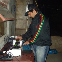 Miguel dj (yanelmixer vol 3 )escucha este mega!!