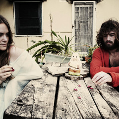 Angus & Julia Stone - You are the one that i want(live)