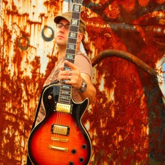 Droesi - indiana jones theme dance-remix